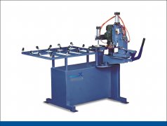 所述工作台的上部右侧移动设置有转动单元