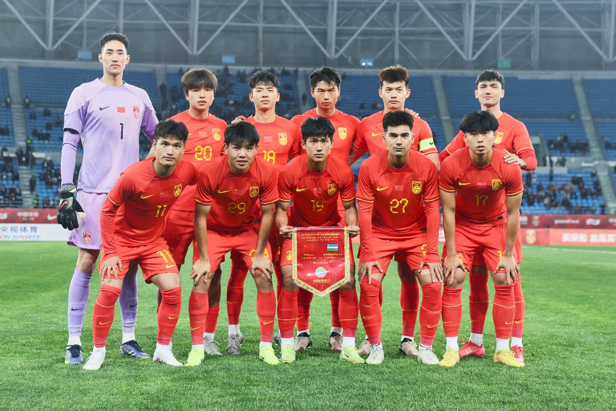 三场不败铸就冠军：中国U22男足捧回盐城国际足