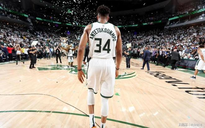 字母哥与雄鹿矛盾公开化 球迷舆论转向